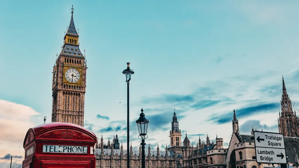 SSSTS Online or in London